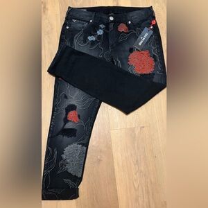 NWT | TRUE RELIGION | AUDREY SLIM BOYFRIEND FLORAL JEANS| SIZE 28